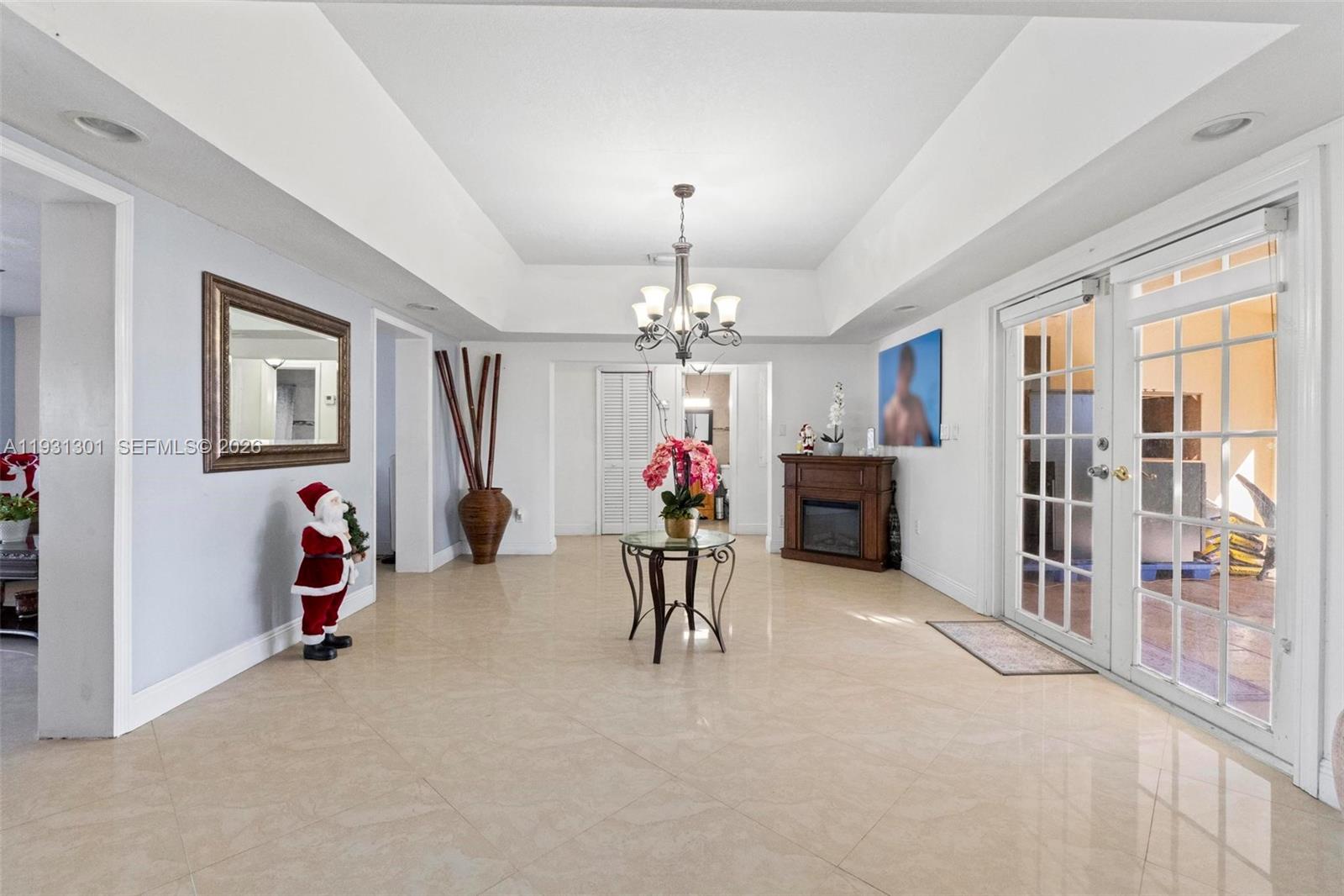 A11931301 Property Photo 35