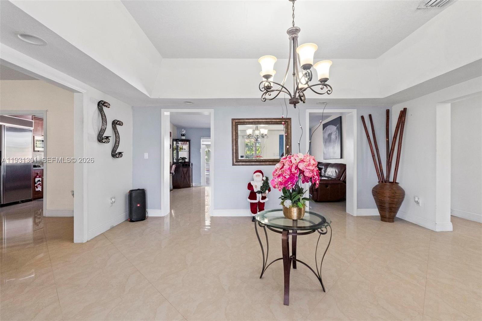 A11931301 Property Photo 36