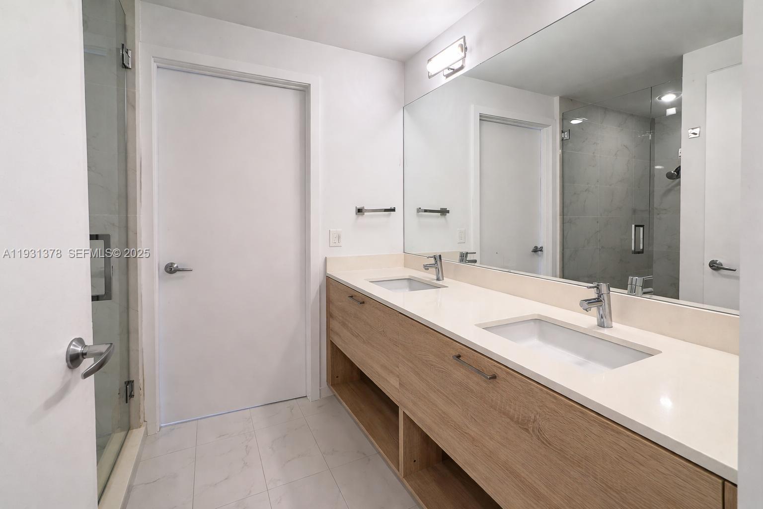 16385 Biscayne Boulevard 1102 Property Photo 14