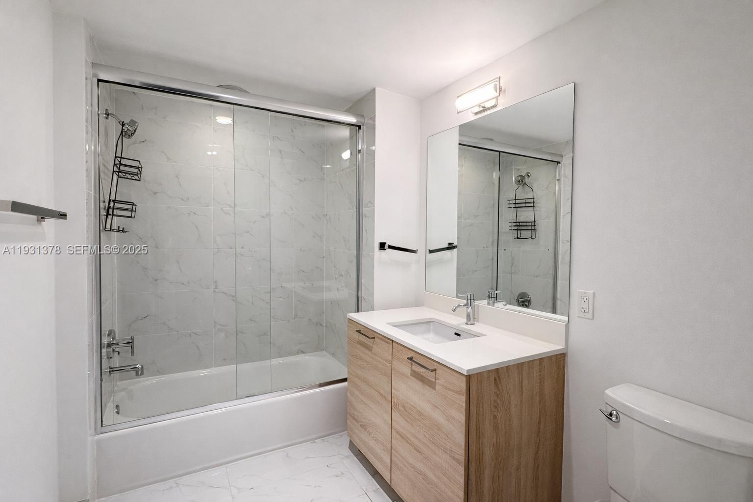 16385 Biscayne Boulevard 1102 Property Photo 19
