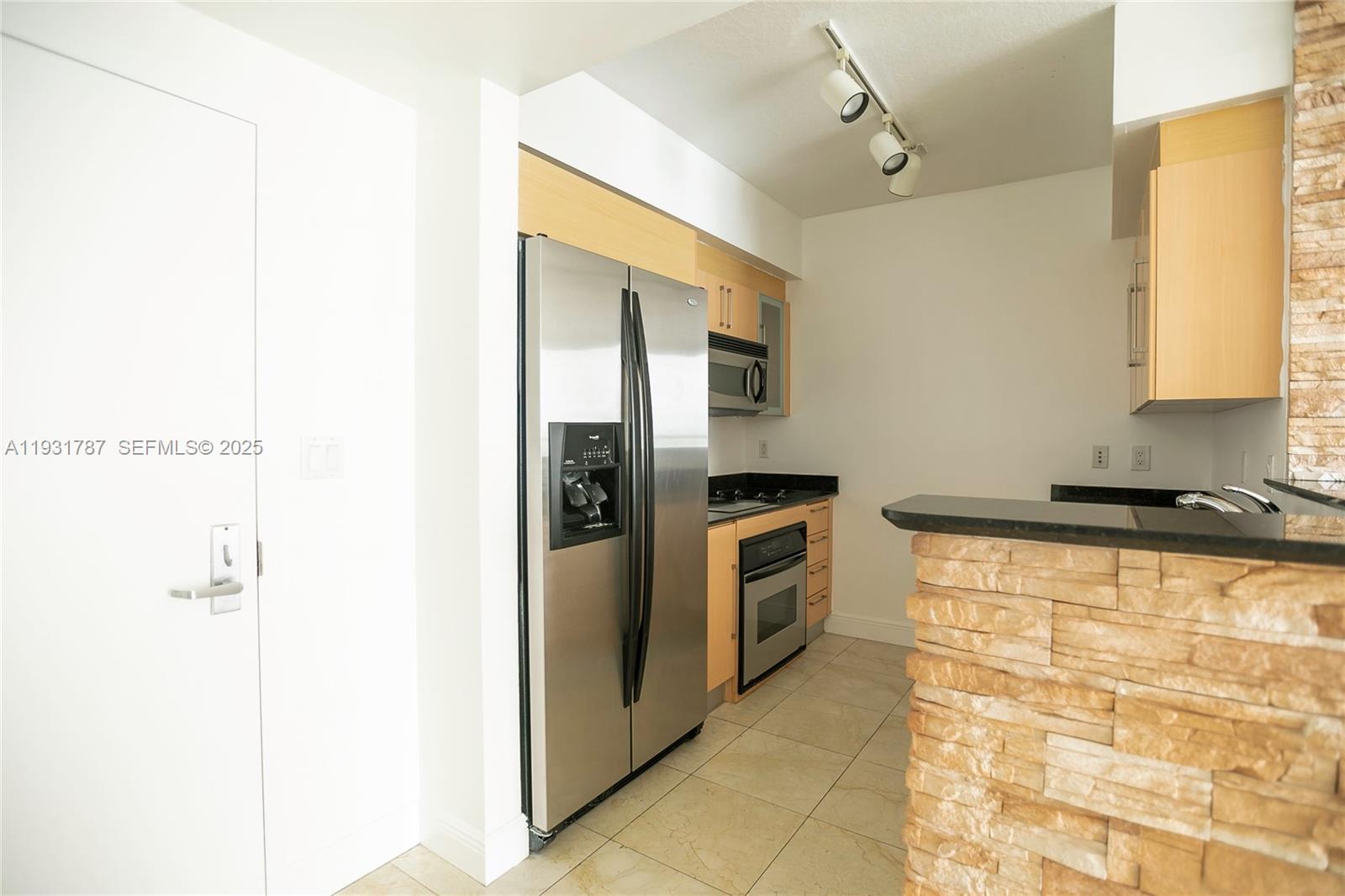 335 S Biscayne Boulevard 2710 Property Photo 4