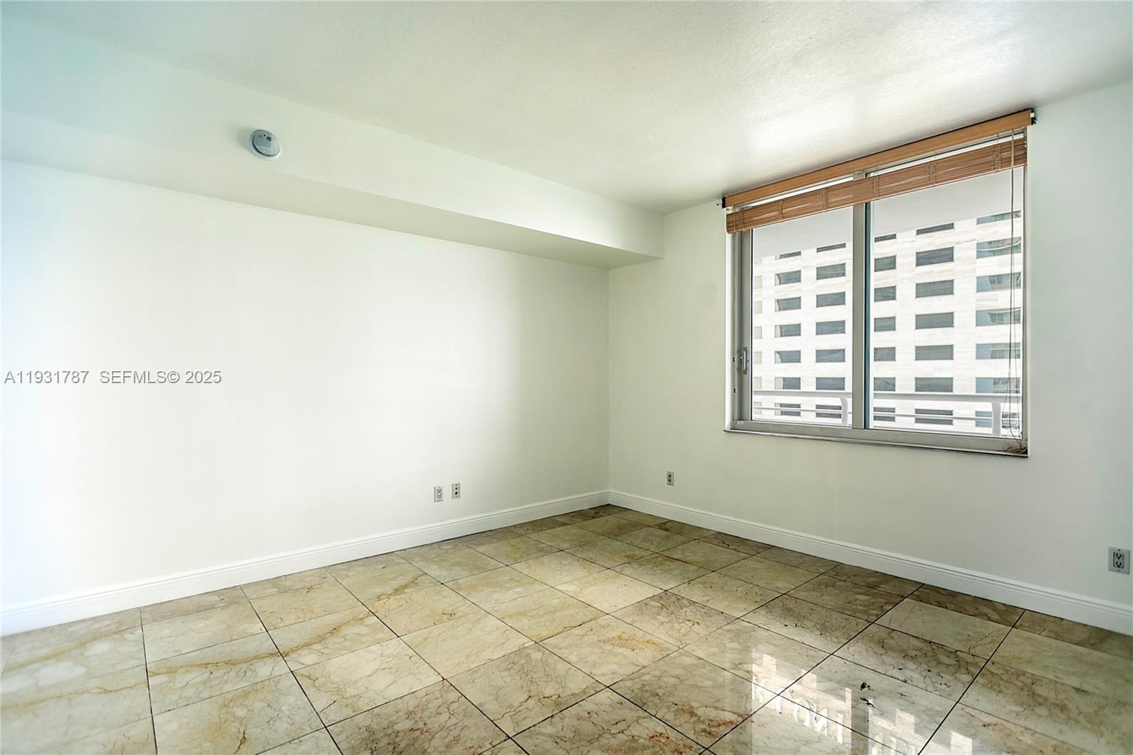 335 S Biscayne Boulevard 2710 Property Photo 14