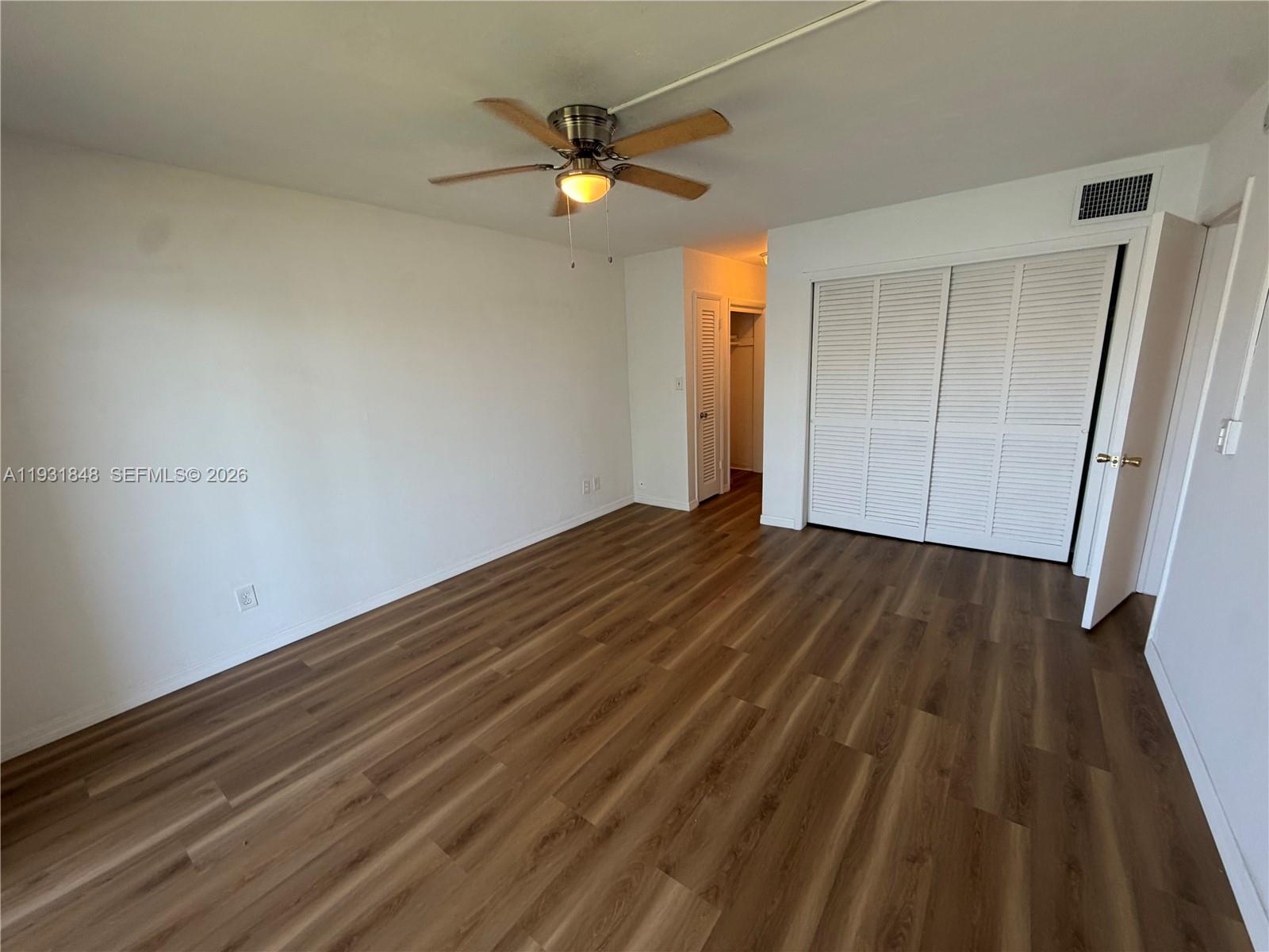 1530 Ne 191st Street 205 Property Photo 9
