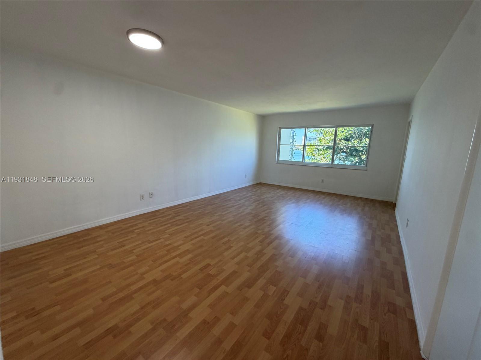 1530 Ne 191st Street 205 Property Photo 12
