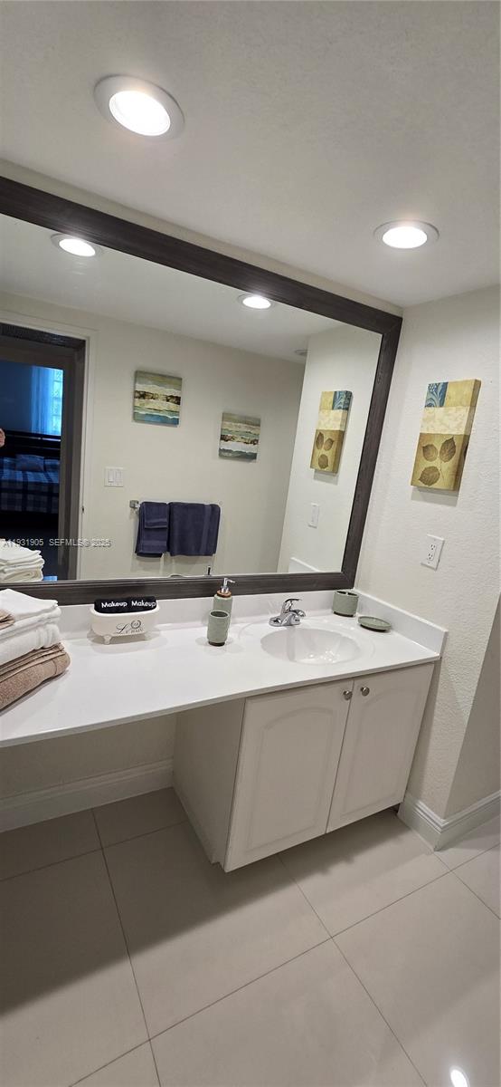 4001 S Ocean Drive 4j Property Photo 16