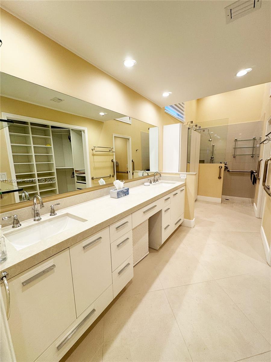 610 Misty Oaks Lane Property Photo 24