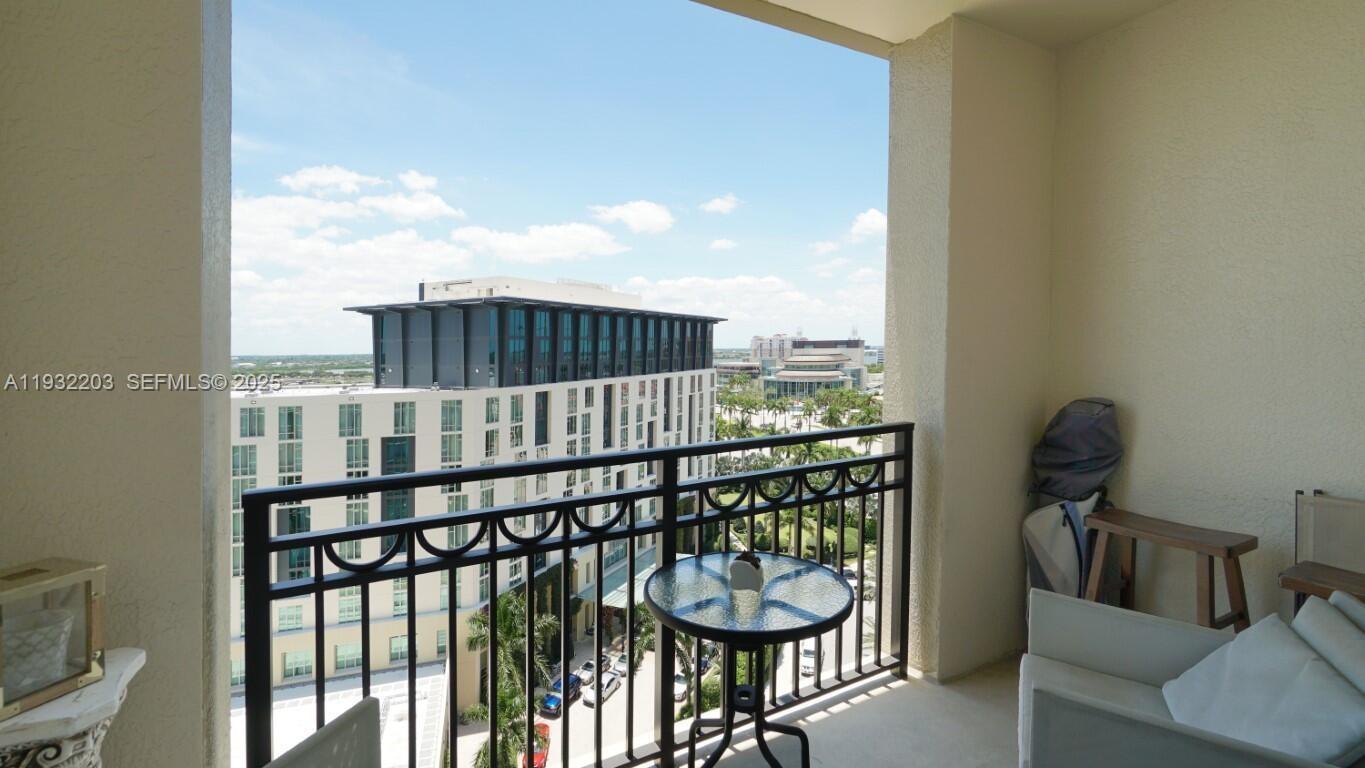 550 Okeechobee Boulevard 1216 Property Photo 15
