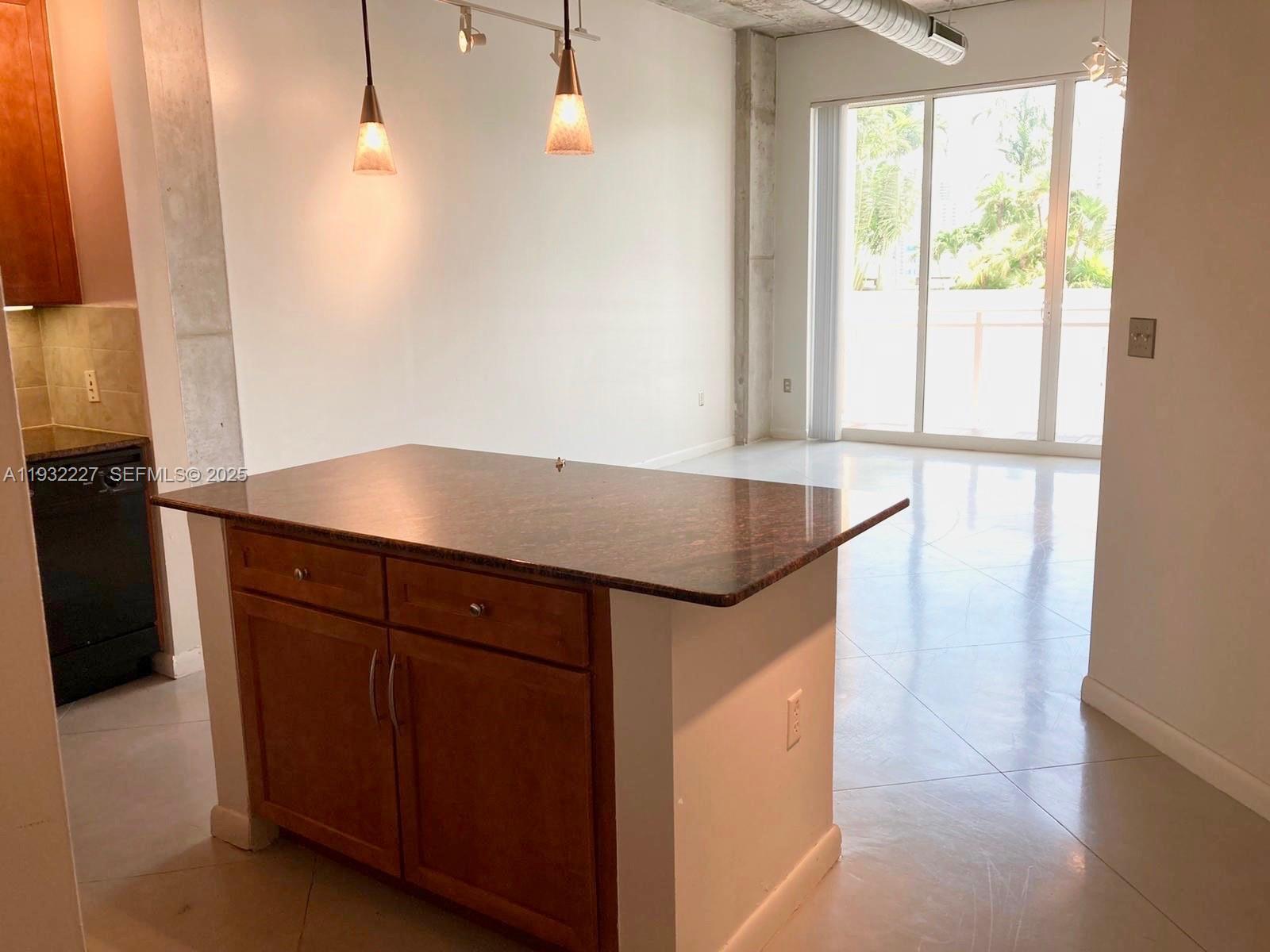 2001 Biscayne Boulevard 2608 Property Photo 1