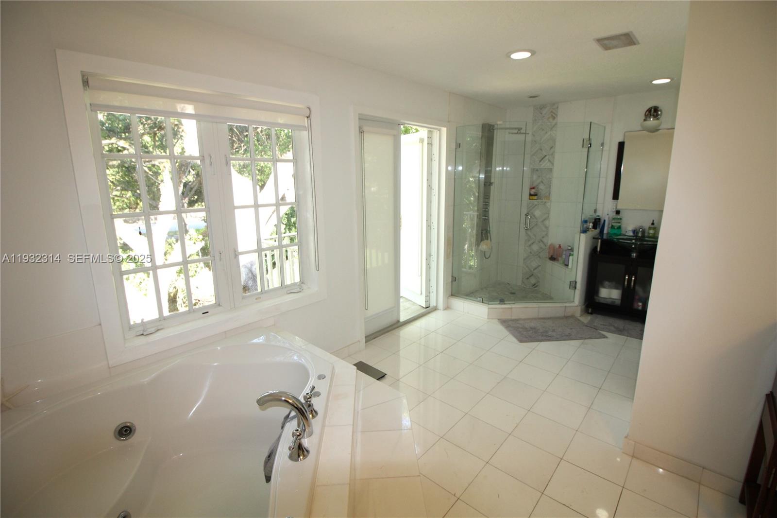 6750 Granada Boulevard Property Photo 25