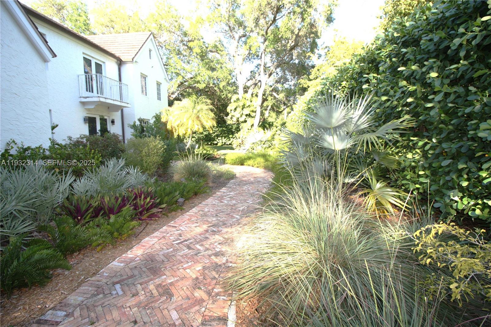 6750 Granada Boulevard Property Photo 42
