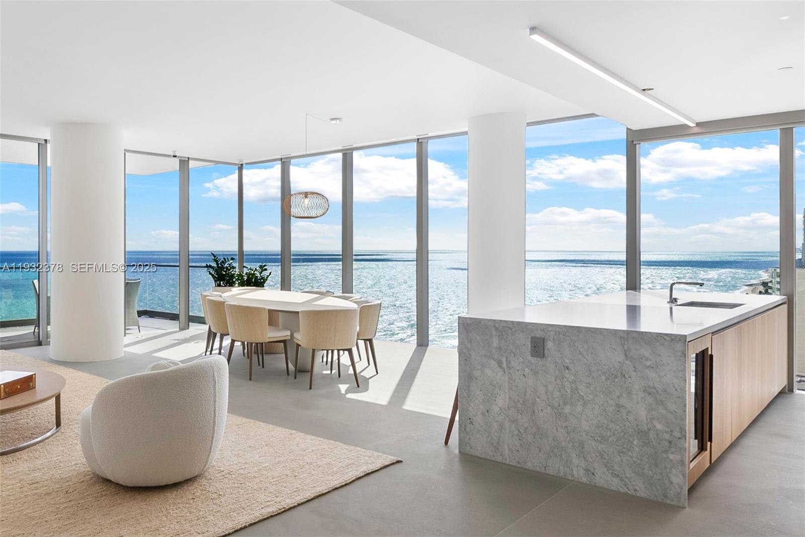 2000 S Ocean Drive 18b Property Photo 2