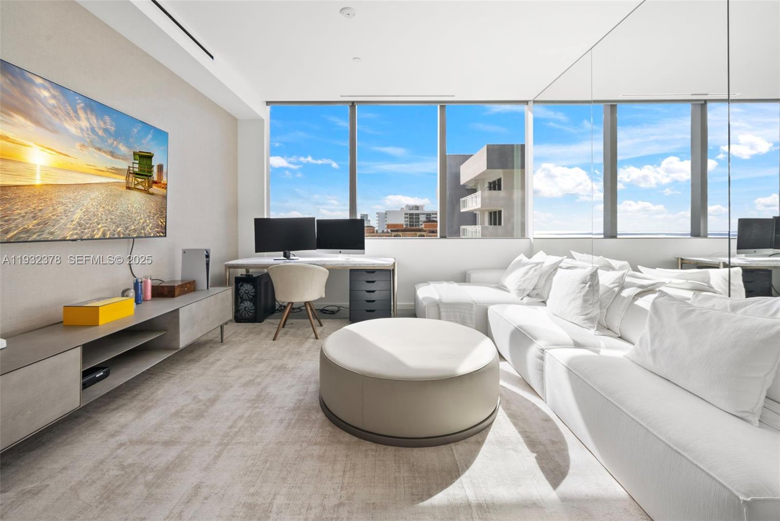 2000 S Ocean Drive 18b Property Photo 6