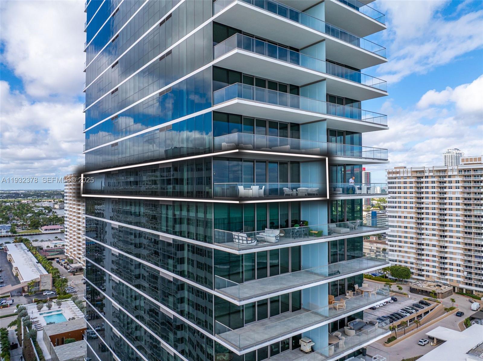 2000 S Ocean Drive 18b Property Photo 8