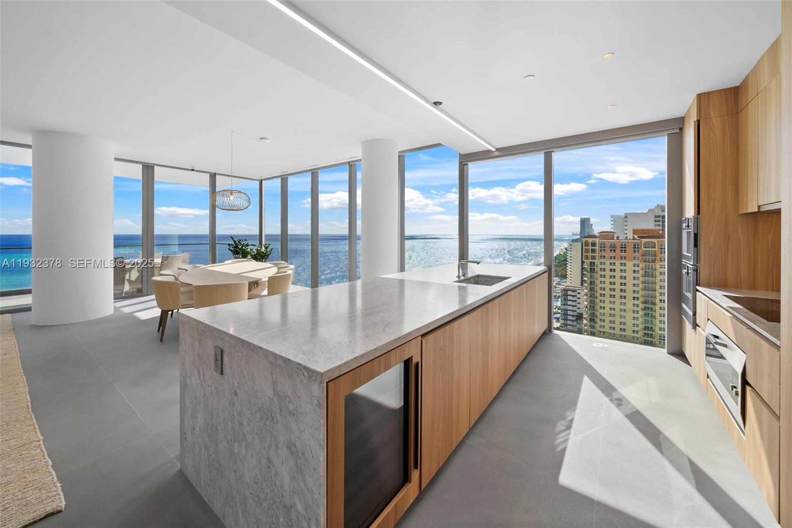 2000 S Ocean Drive 18b Property Photo 15