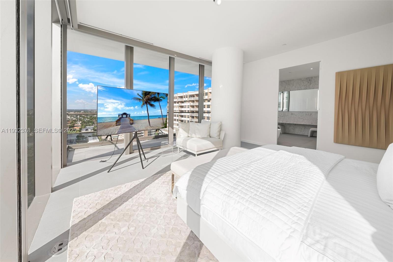 2000 S Ocean Drive 18b Property Photo 22