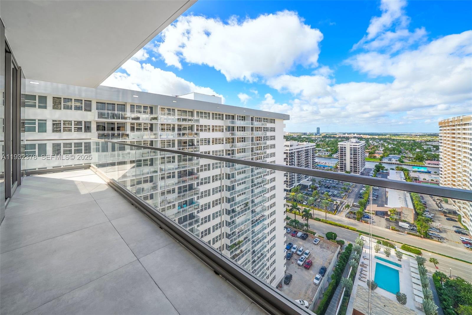 2000 S Ocean Drive 18b Property Photo 26