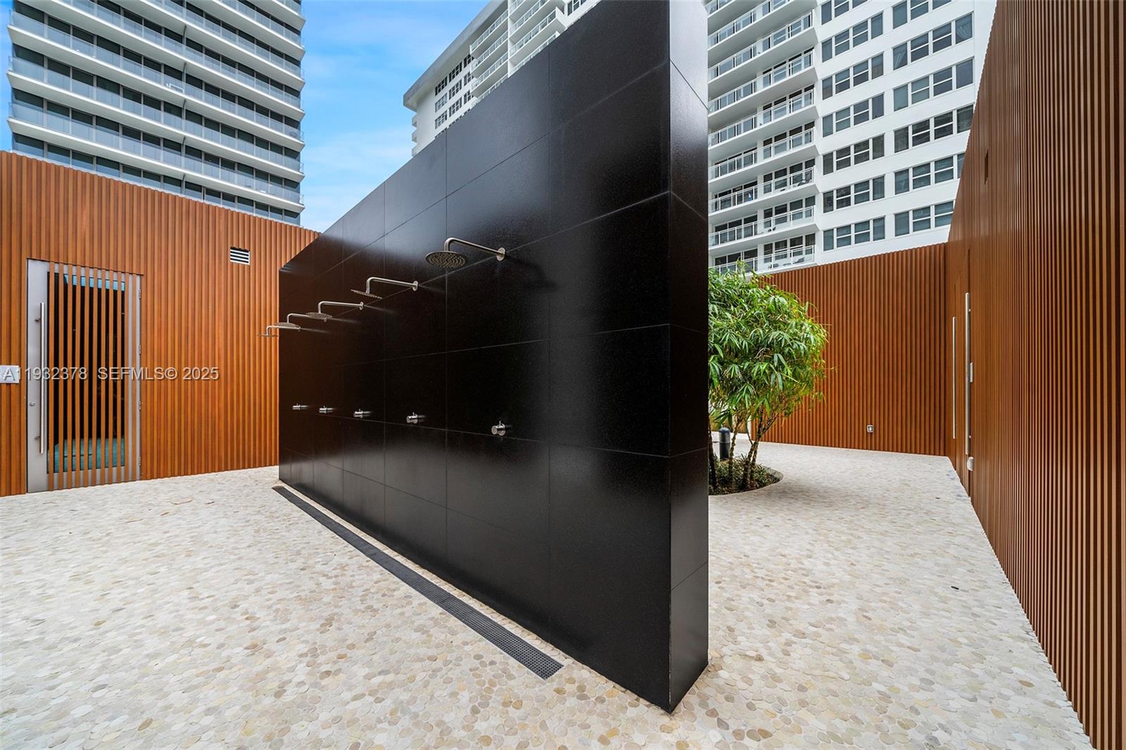 2000 S Ocean Drive 18b Property Photo 65