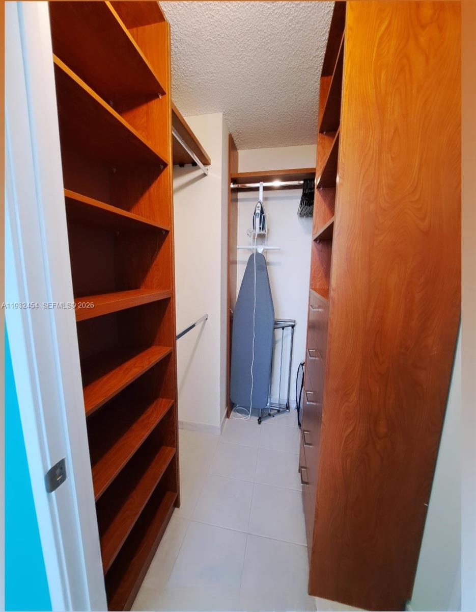 A11932454 Property Photo 15