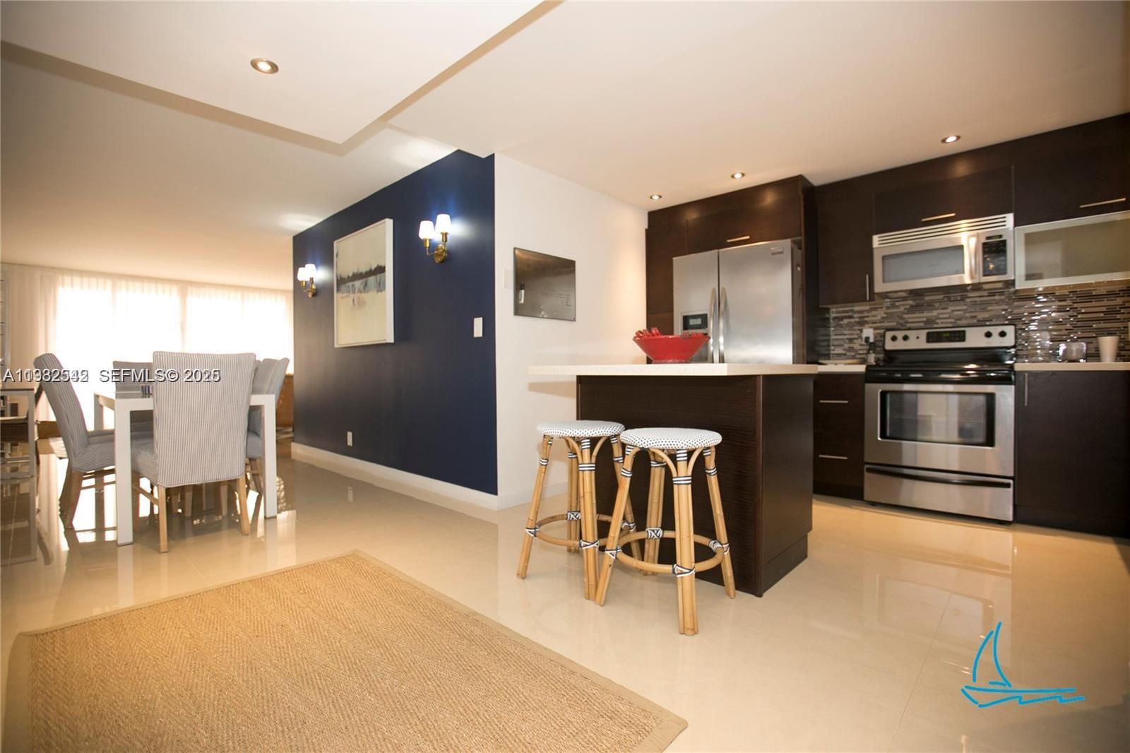 8877 Collins Avenue 805 Property Photo 5