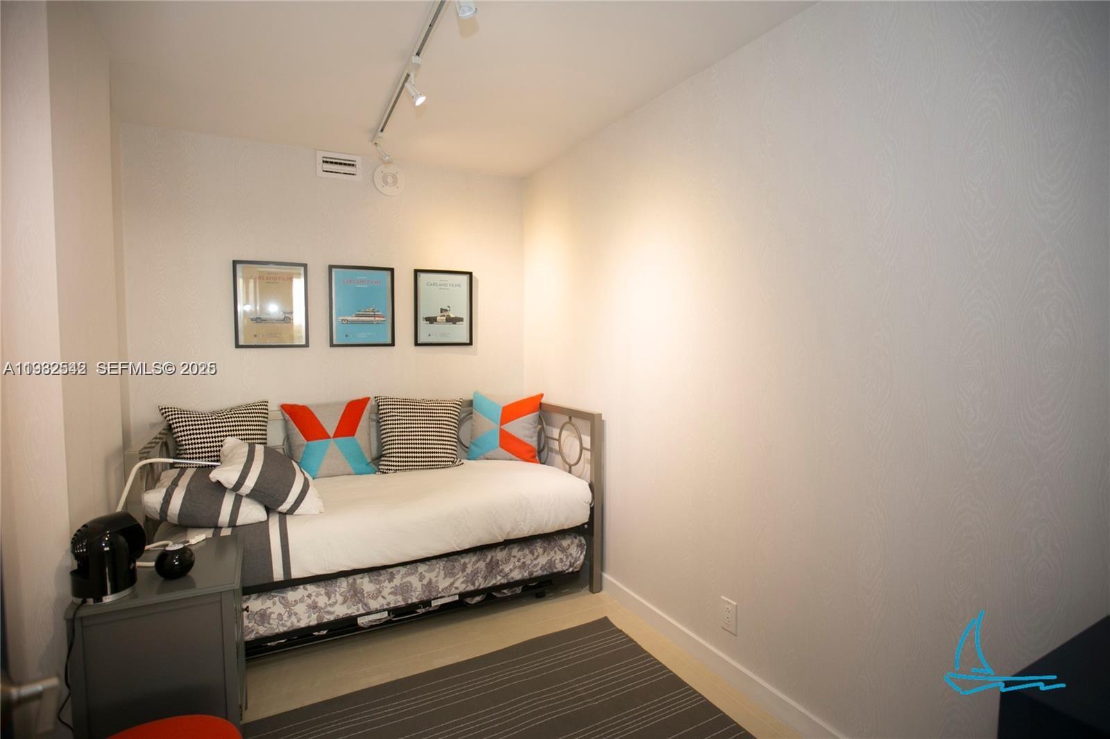 8877 Collins Avenue 805 Property Photo 15