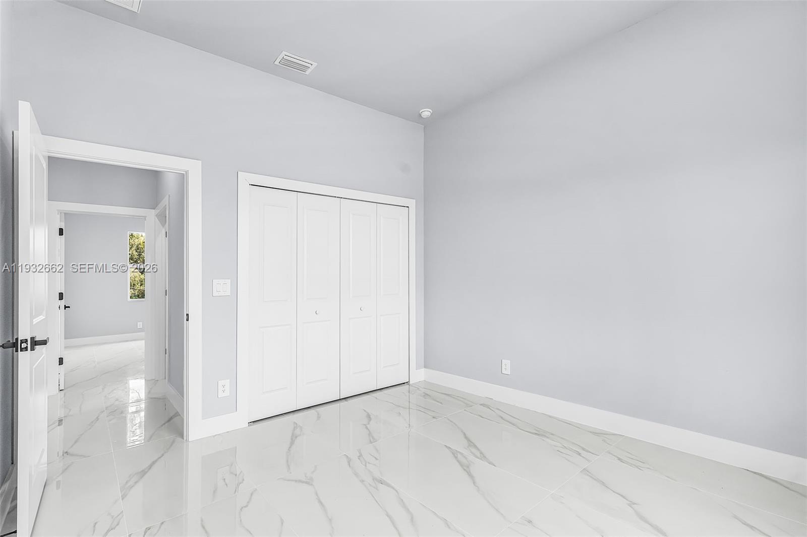 748 748 Chestnut Street E Property Photo 28