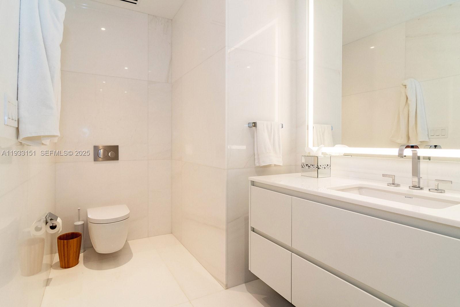 300 Biscayne Blvd Way 805 Property Photo 13