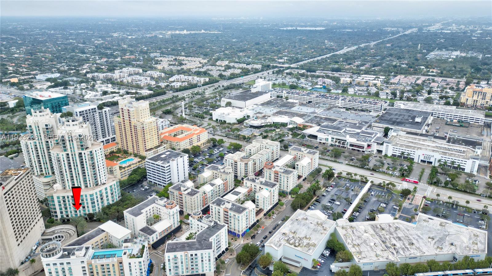 9025 S Dadeland Boulevard Property Photo 6
