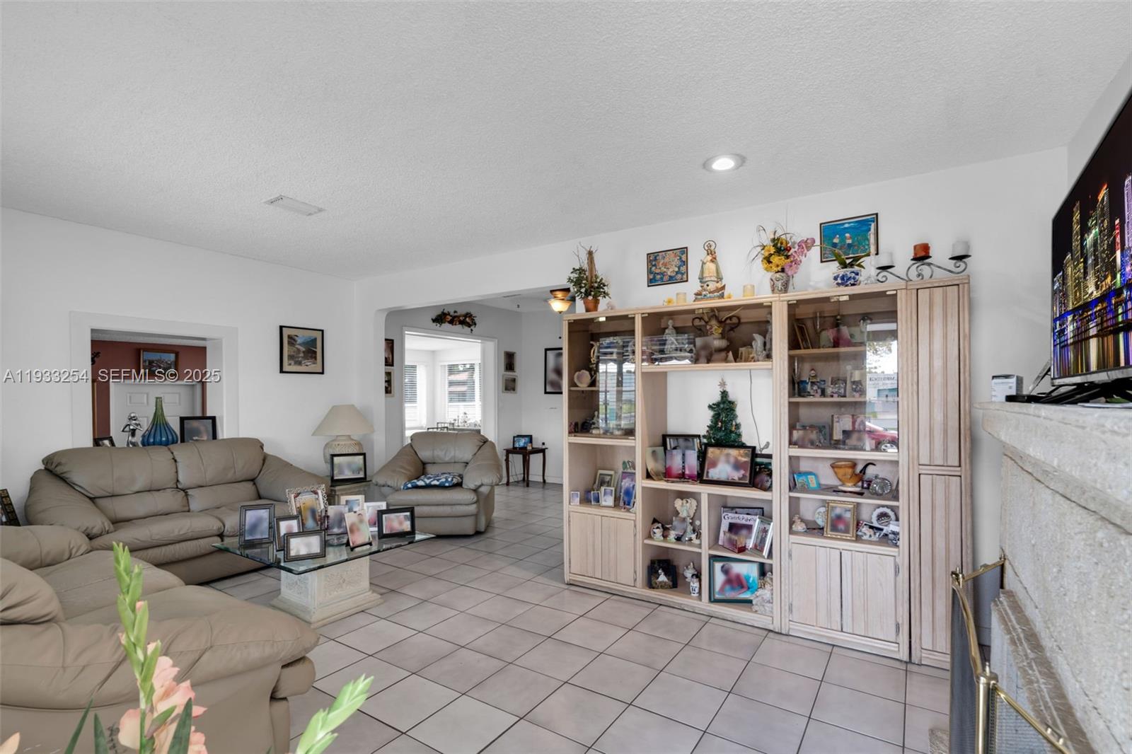 5931 Sw 14th Street Property Photo 4
