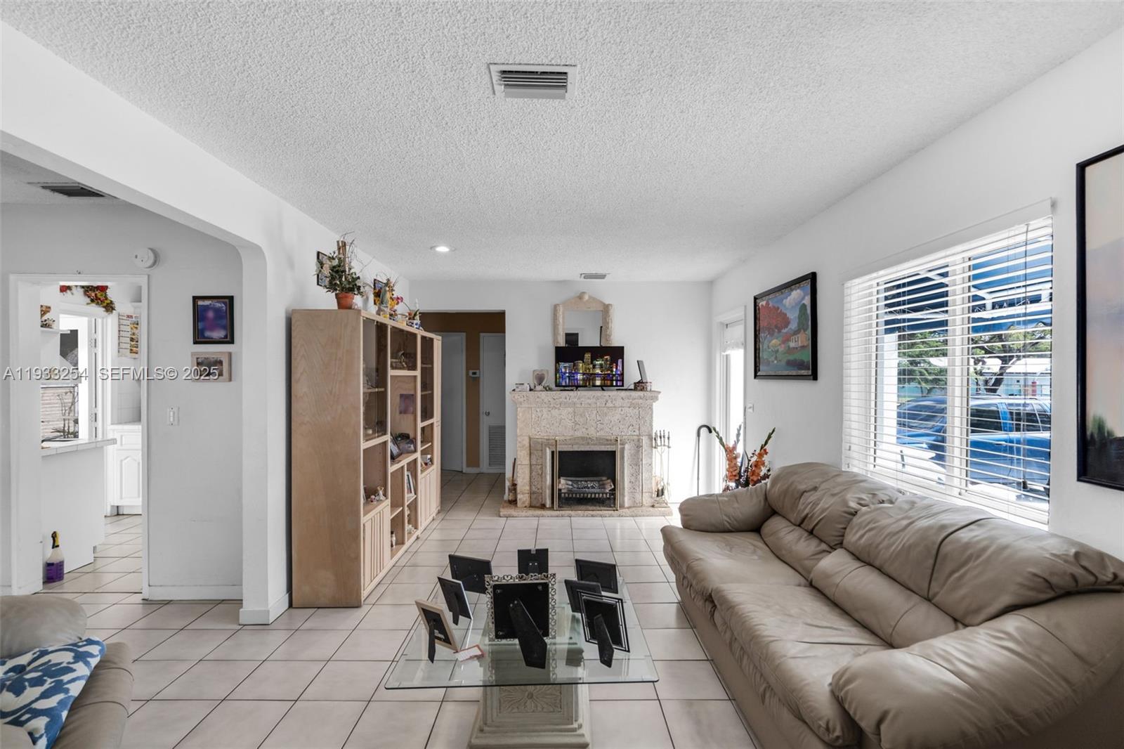 5931 Sw 14th Street Property Photo 7