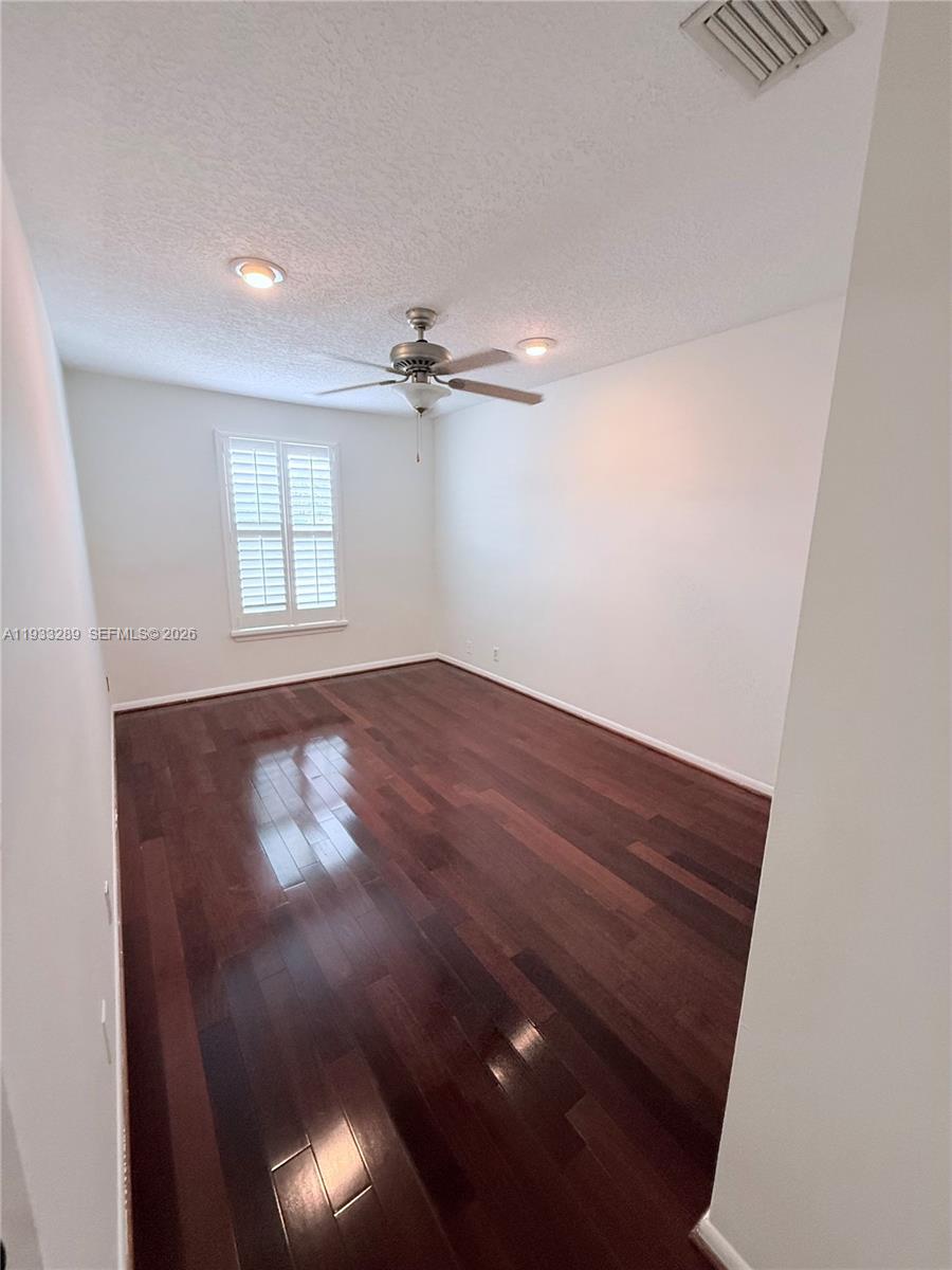 4341 Coral Springs Drive 1g Property Photo 20