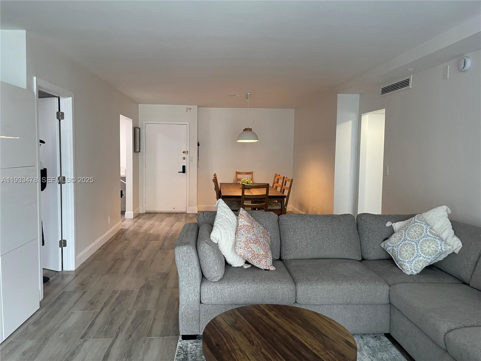 2030 S Ocean Drive 805 Property Photo 14
