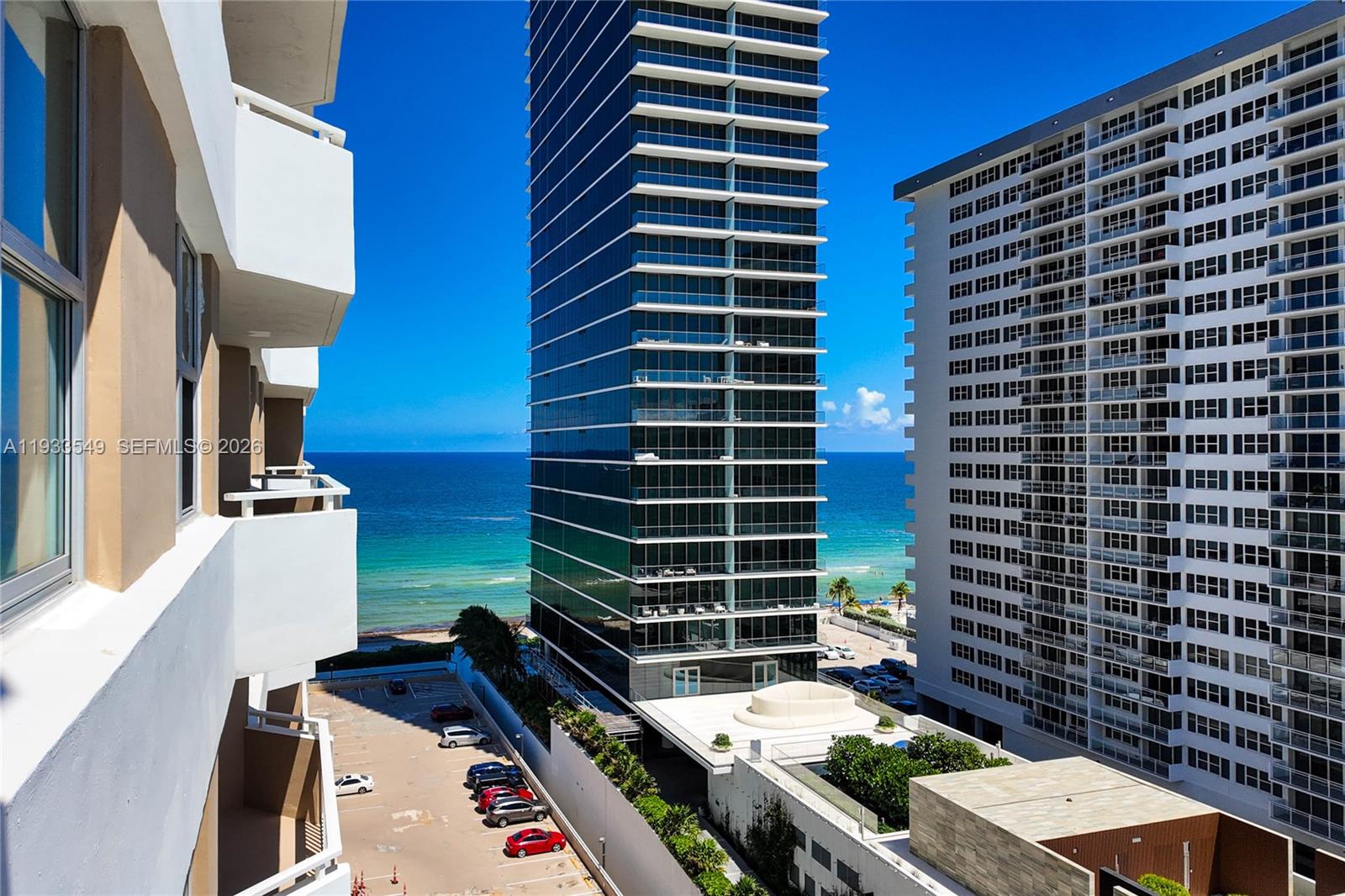 1980 S Ocean Drive 11n Property Photo 2
