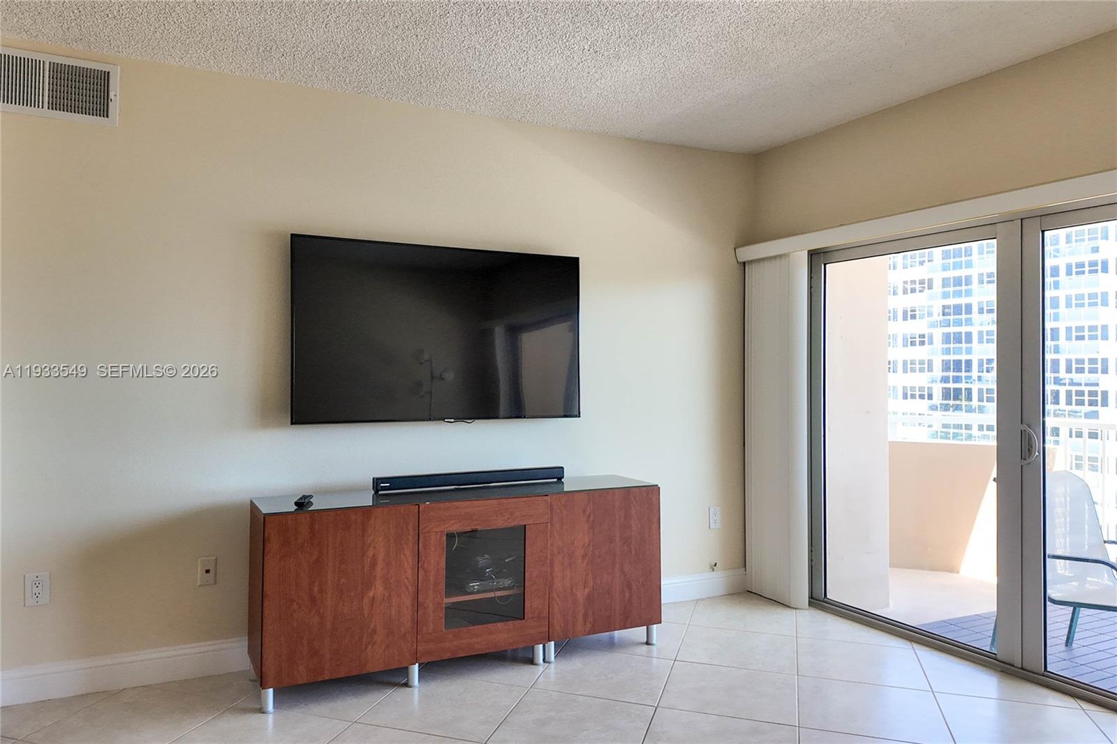 1980 S Ocean Drive 11n Property Photo 12