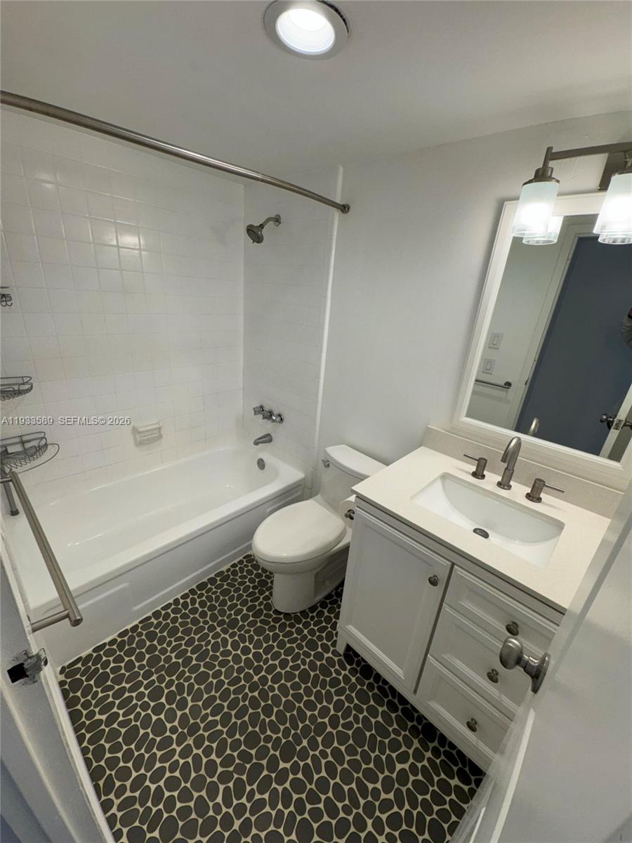 1600 Se 15th Street 607 Property Photo 9