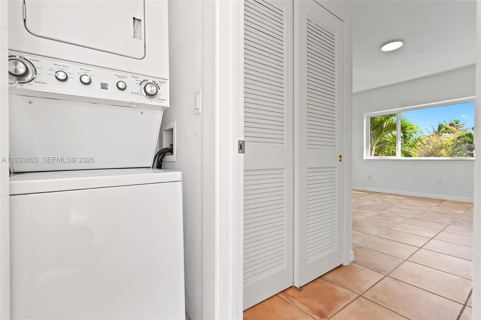1925 Calais Drive 6 Property Photo 22