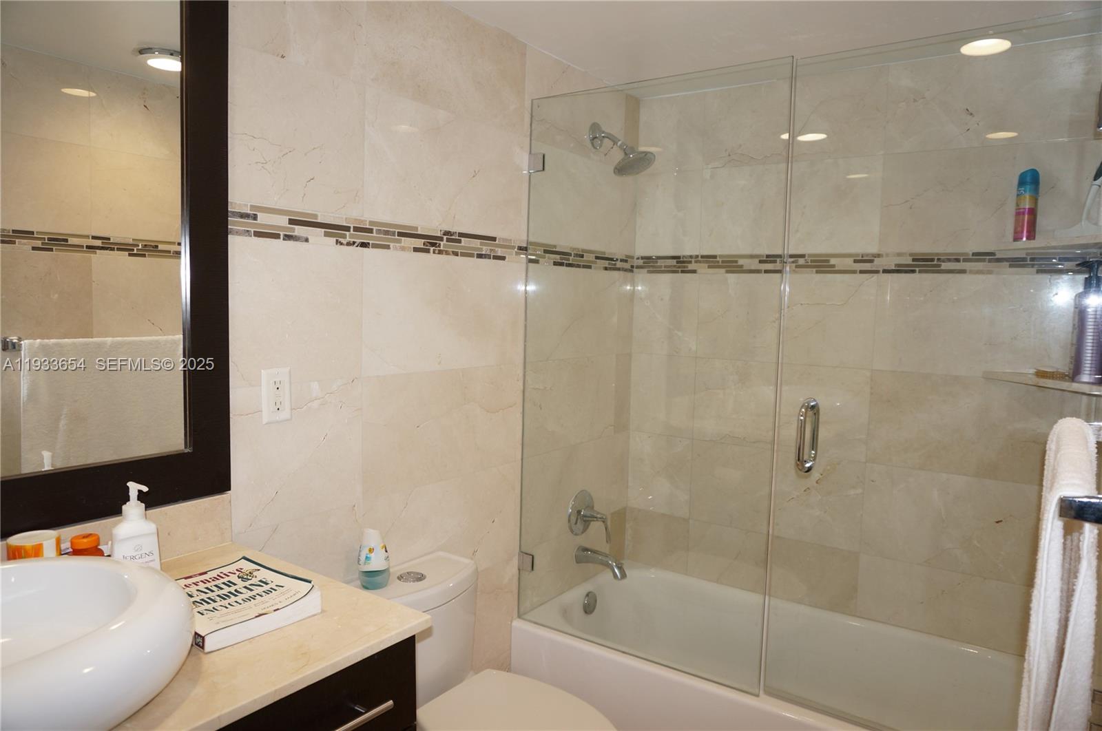 19390 Collins Avenue Ph-26 Property Photo 22
