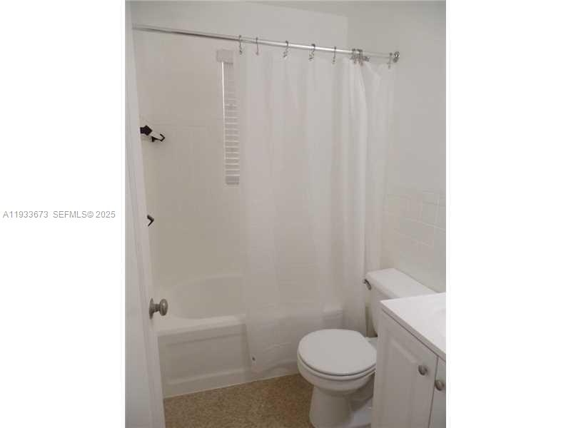 6950 Byron Avenue 4 Property Photo 2