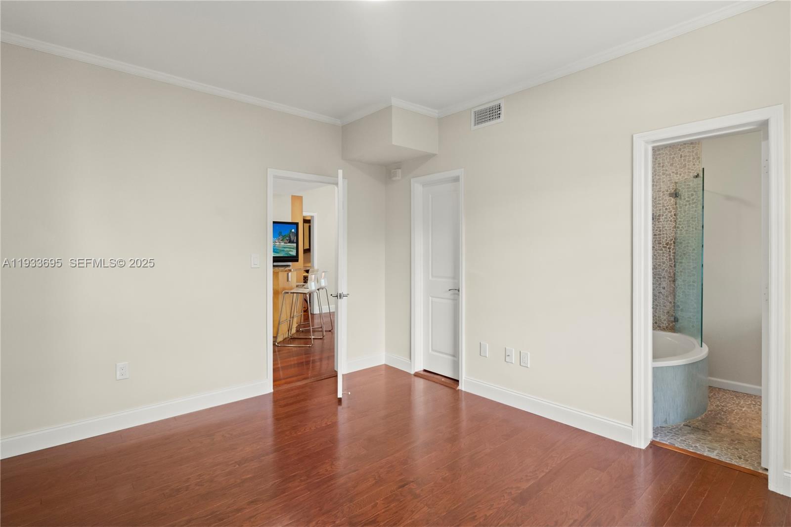 1605 Euclid Avenue A1 Property Photo 14