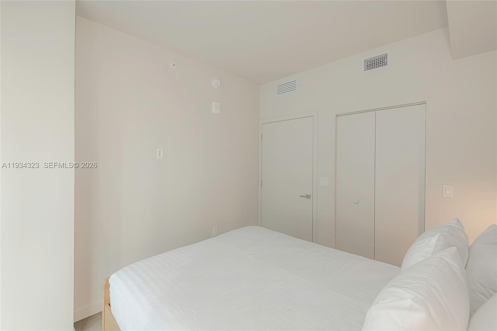 11 Ne 6 Street 1407 Property Photo 39