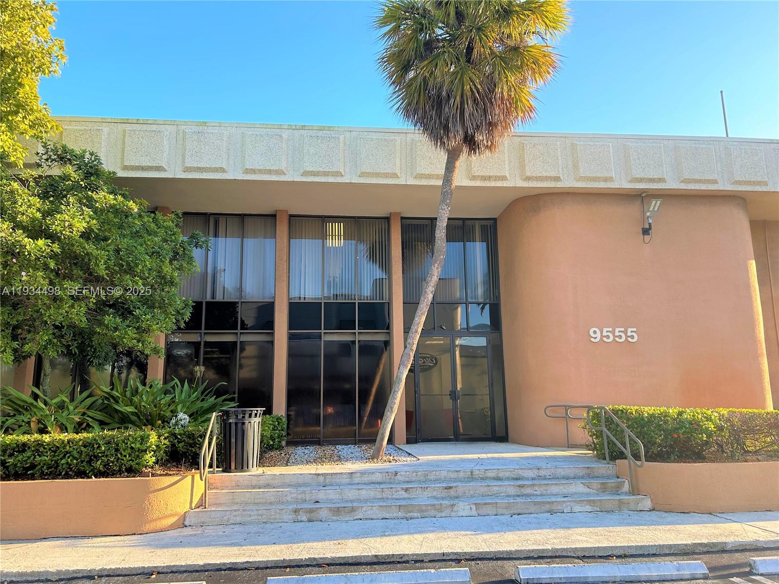 A11934498 Property Photo 3