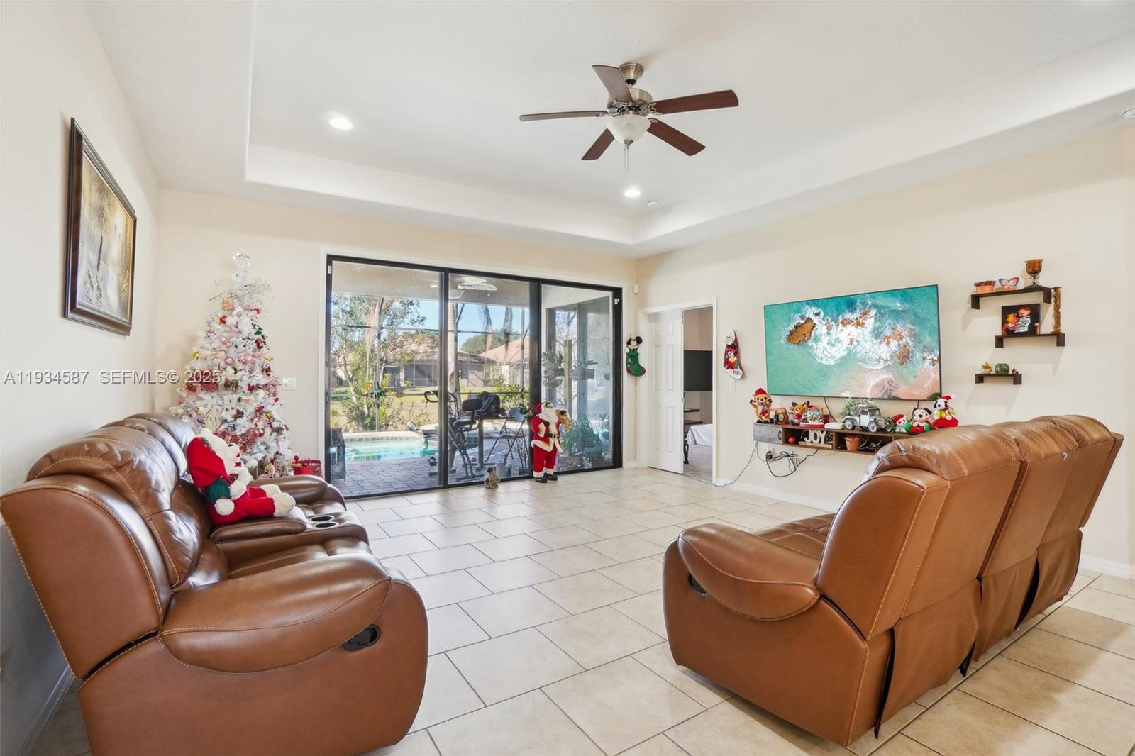 310 Villa Sorrento Circle Property Photo 5