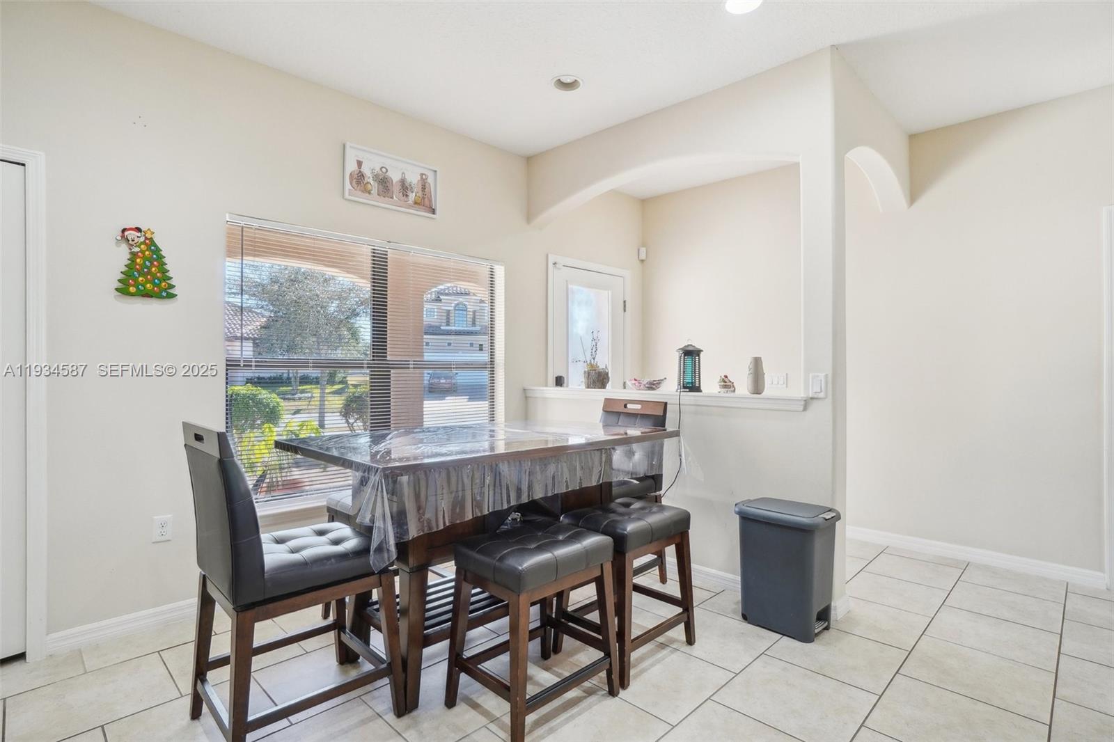 310 Villa Sorrento Circle Property Photo 9