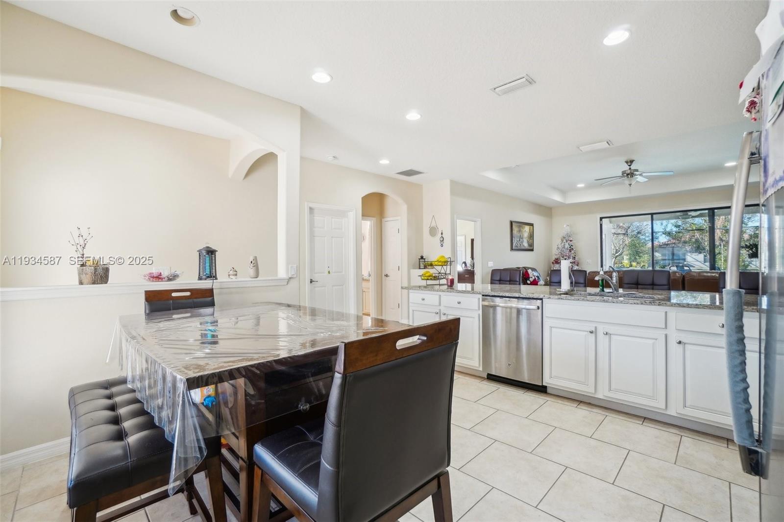 310 Villa Sorrento Circle Property Photo 10