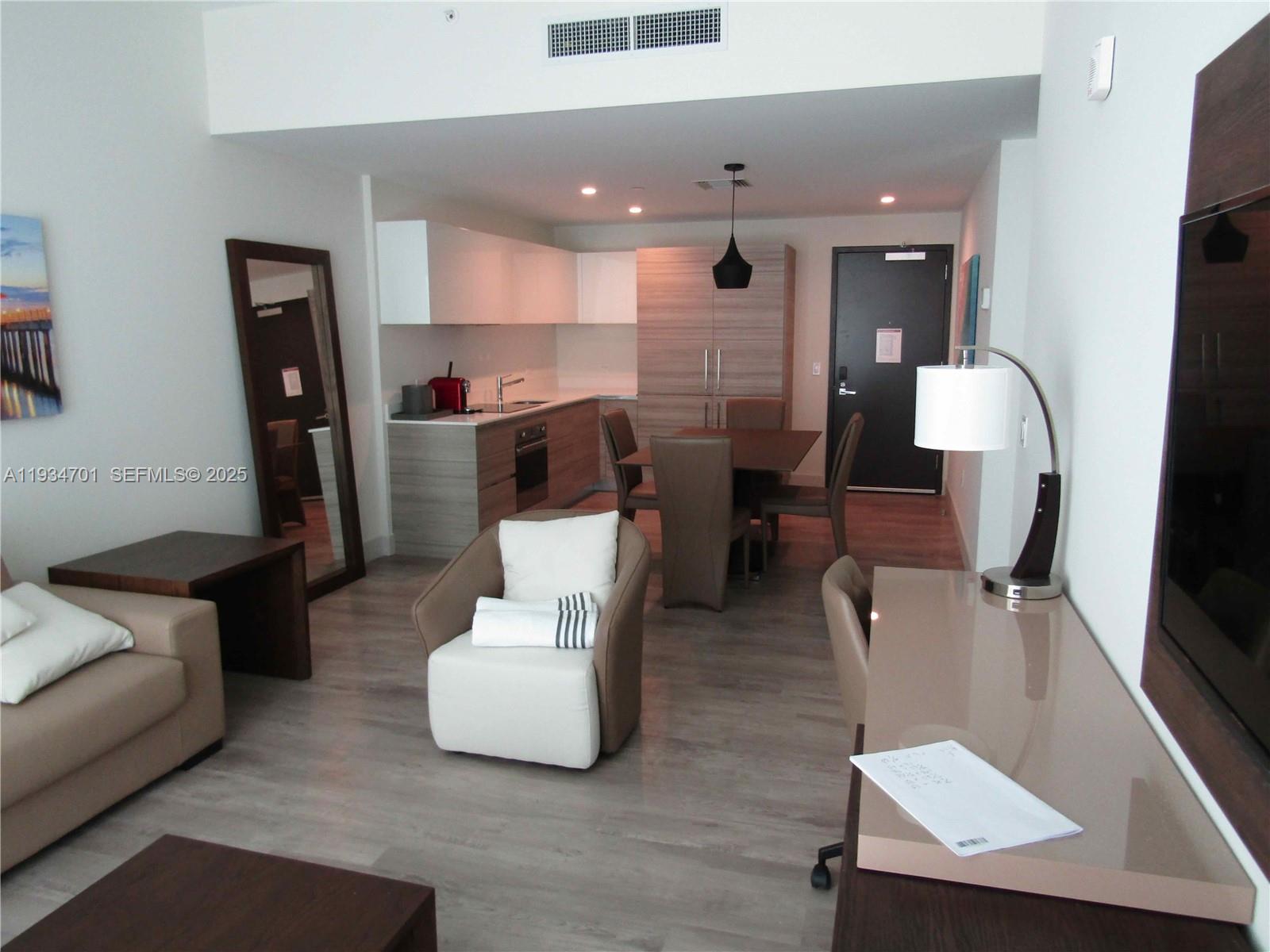 777 N Ocean Drive S514 Property Photo 1