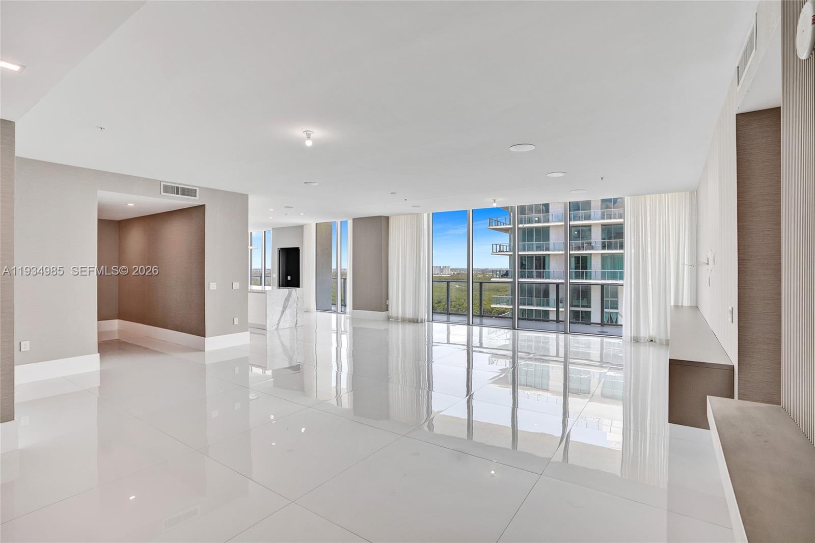 300 Sunny Isles Boulevard 4-ts-04 Property Photo 7
