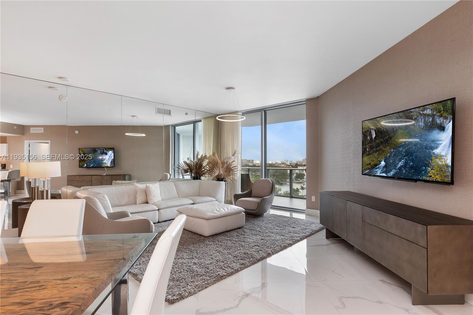 17301 Biscayne Boulevard 908 Property Photo 4