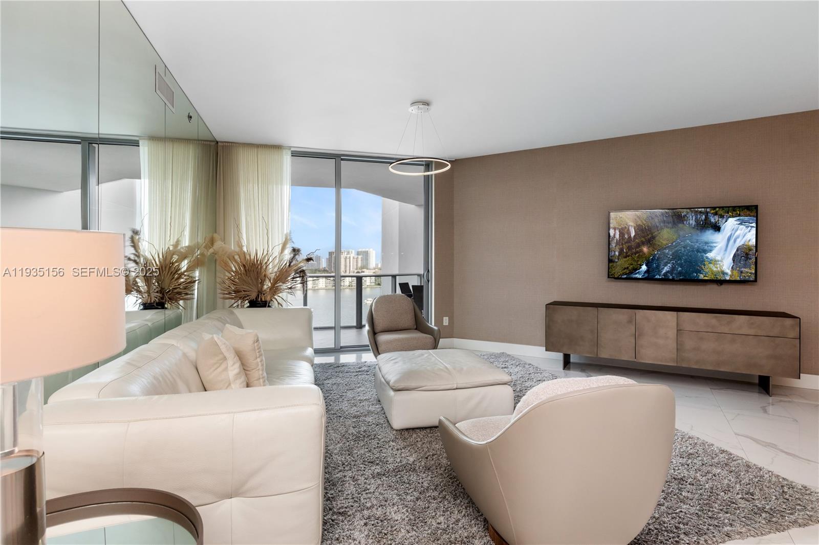 17301 Biscayne Boulevard 908 Property Photo 7