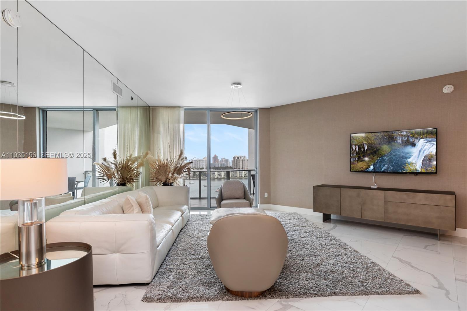 17301 Biscayne Boulevard 908 Property Photo 8