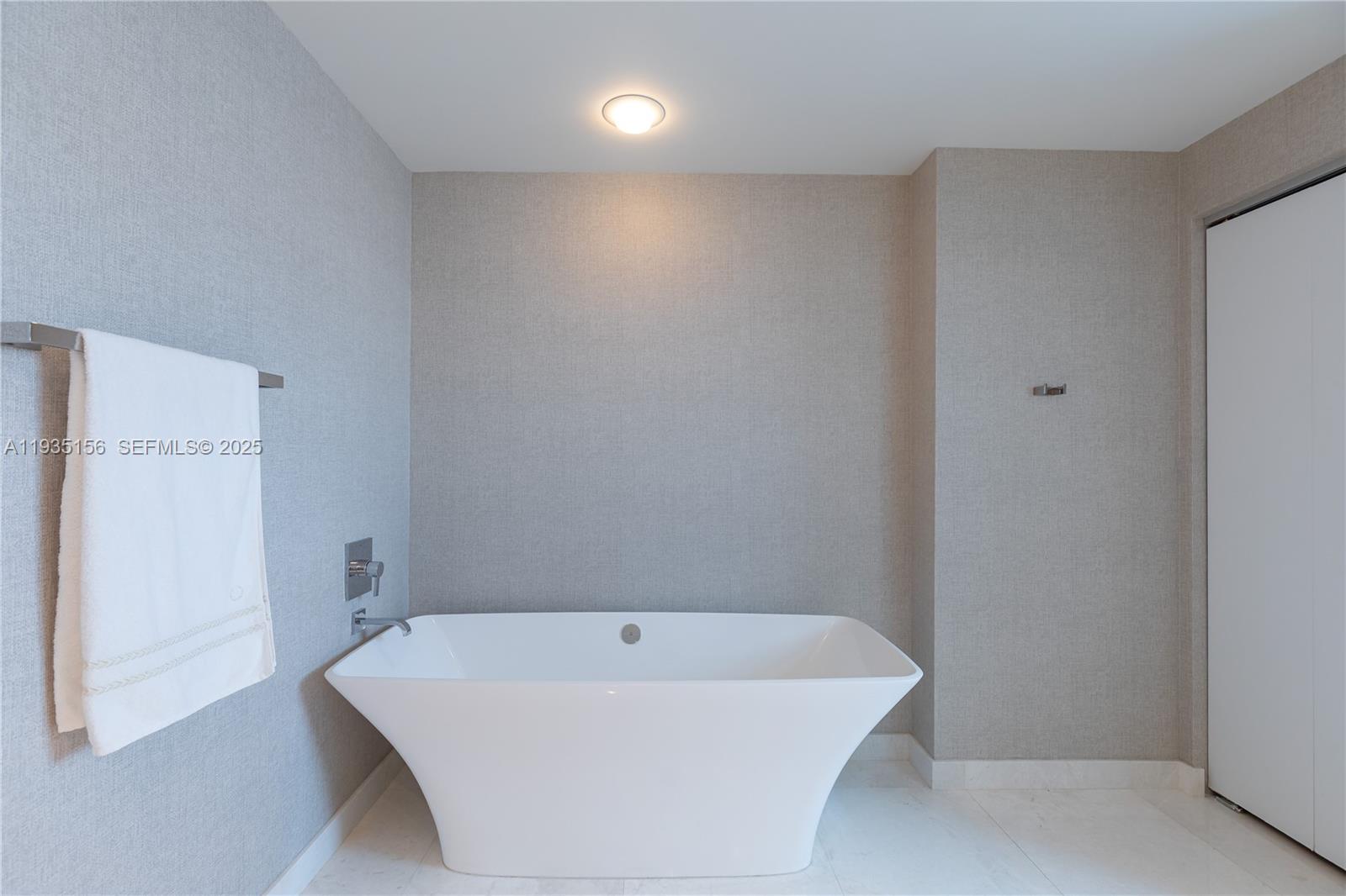 17301 Biscayne Boulevard 908 Property Photo 23