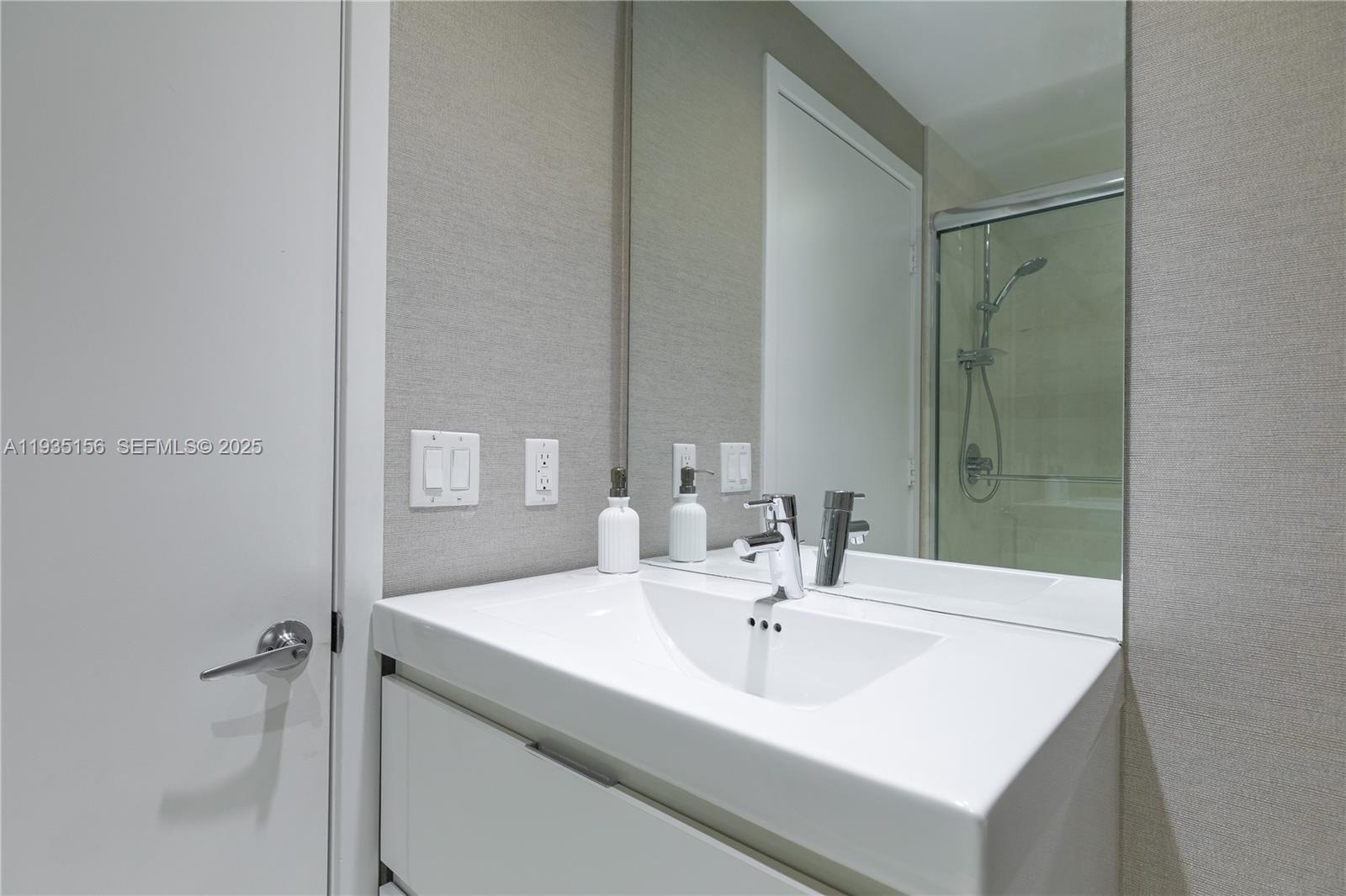 17301 Biscayne Boulevard 908 Property Photo 32